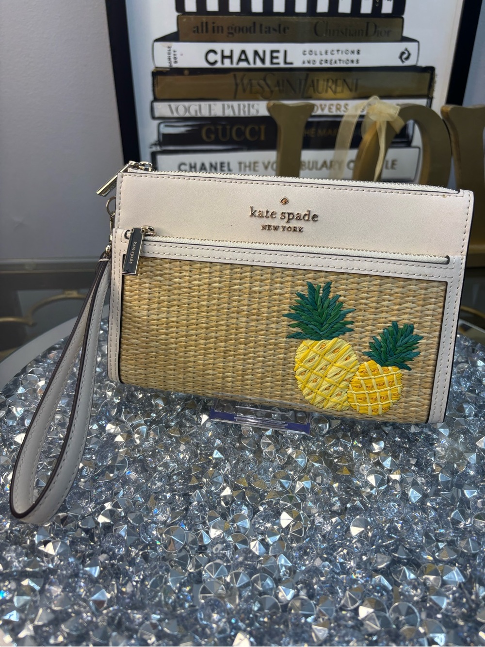 Kate Spade New York Pineapple Medium Wristlet NWOT